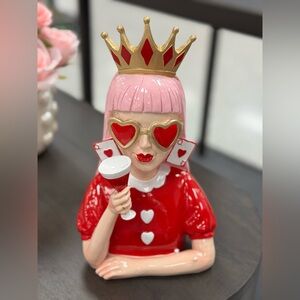 Queen of Hearts Figurine with Gold Crown
